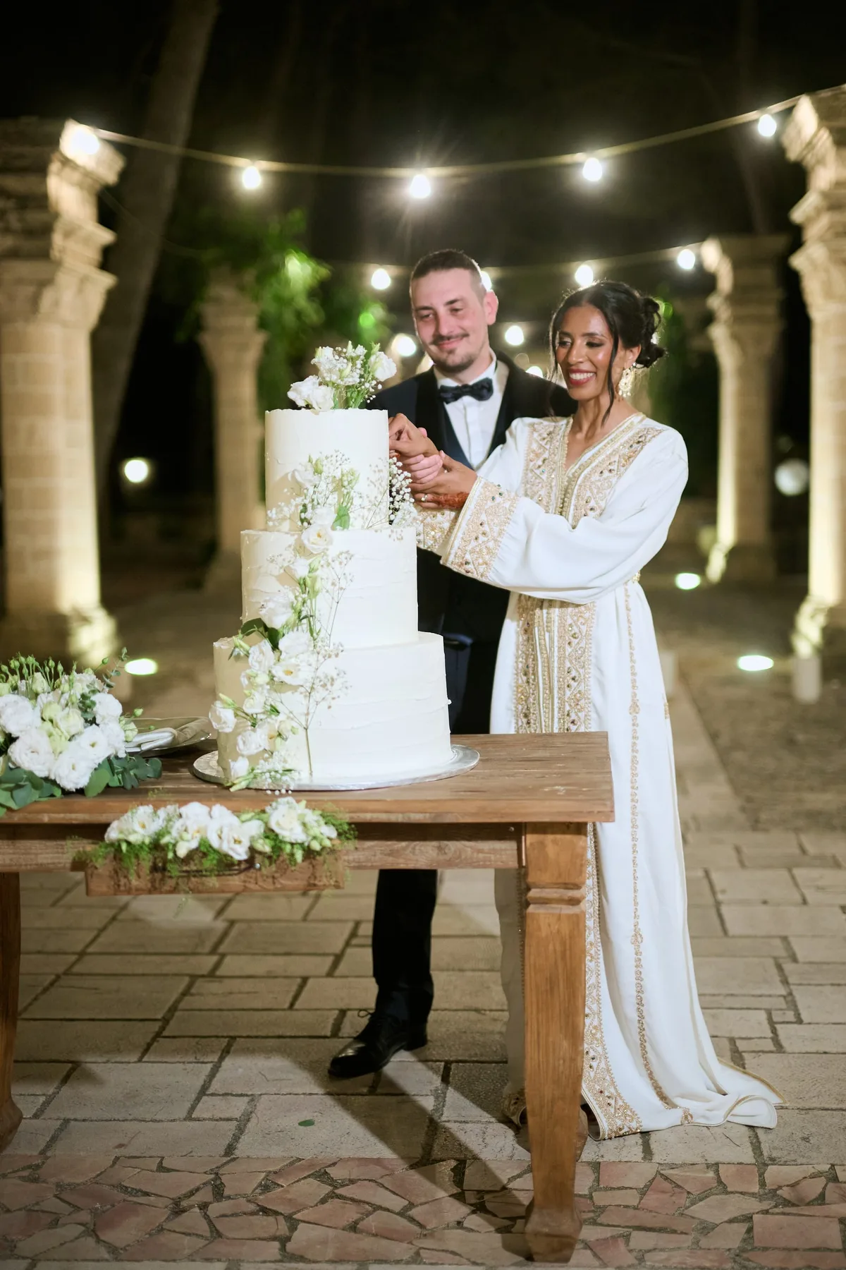 Cutting the cake among the lit columns