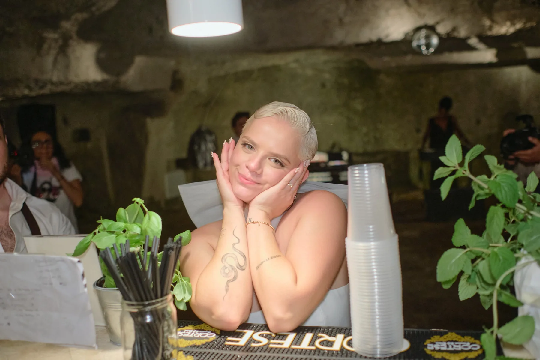 Il bar nella grotta della masseria