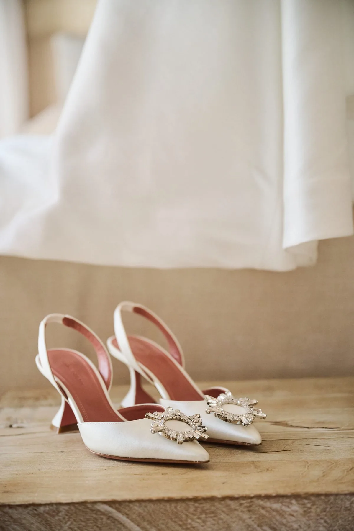 Le scarpe della sposa, dettaglio dei preparativi